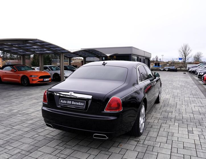 Rolls-Royce Ghost Sedan 6,6 l 420 kw