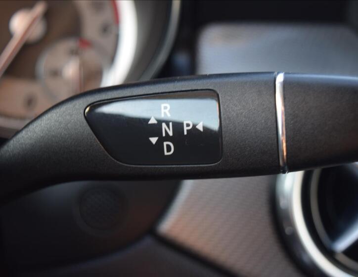 Mercedes-Benz GLA 40