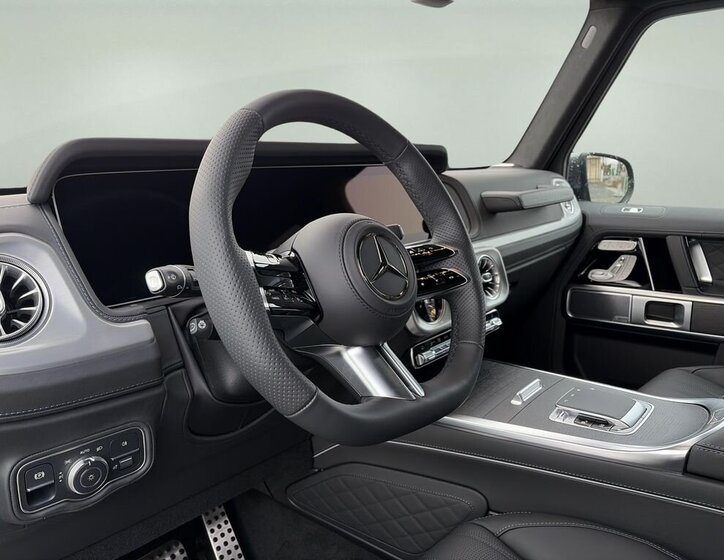 Mercedes-Benz Třídy G SUV / Terénní 0,0 432 kw