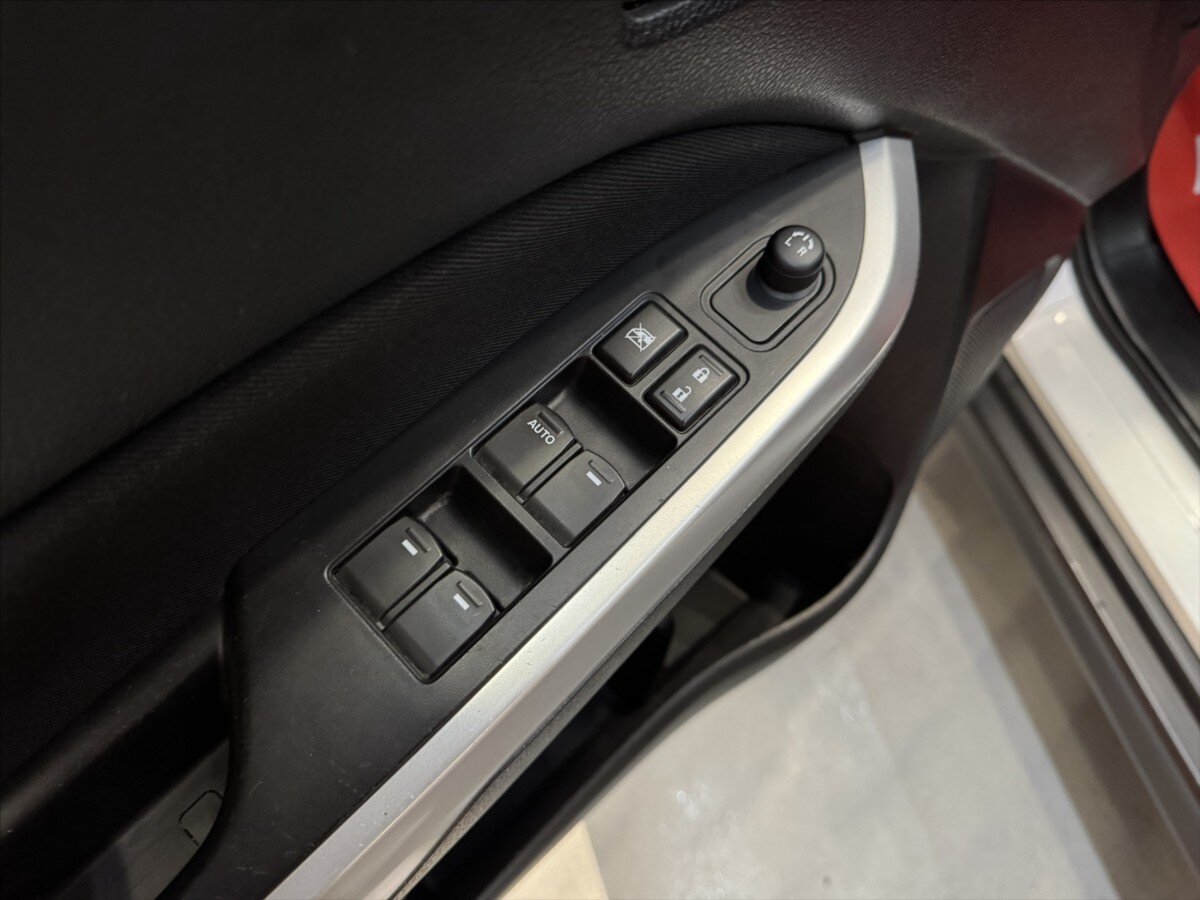 Suzuki Vitara SUV / Terénní 1,6 l 88 kw