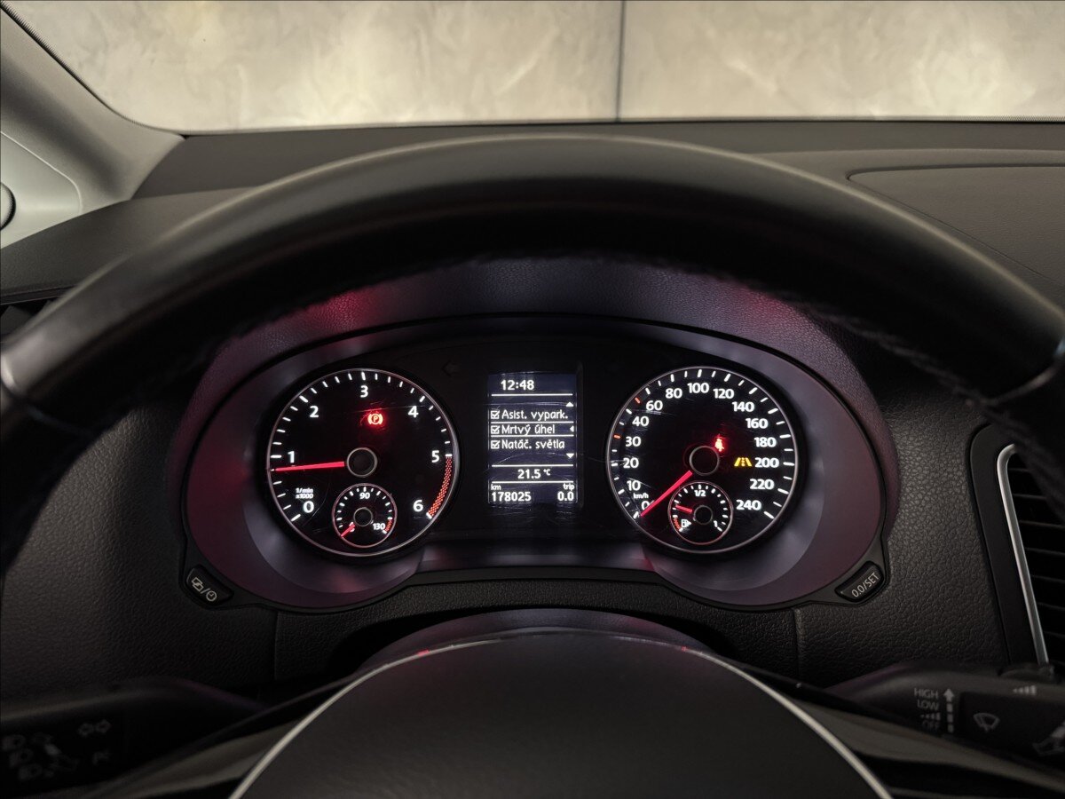 Volkswagen Sharan MPV 2,0 l 110 kw