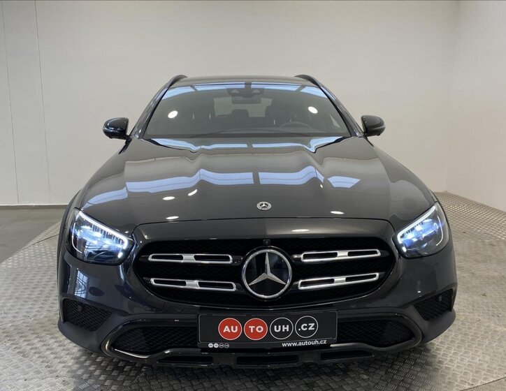 Mercedes-Benz Třídy E 4