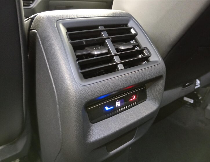 Volkswagen Tiguan SUV / Terénní 2,0 l 110 kw