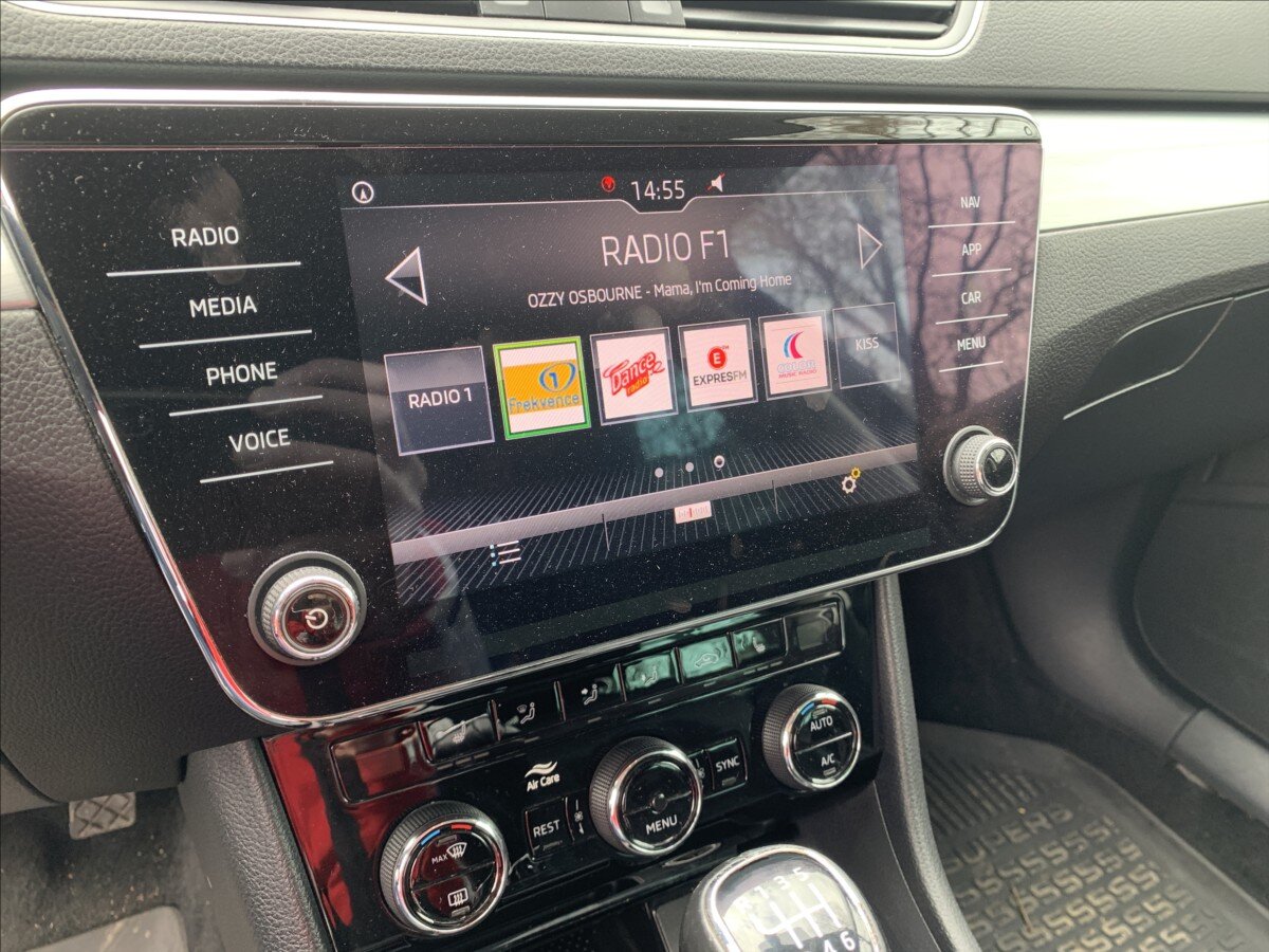 Škoda Superb Sedan / Limuzína 1,5 l 110 kw