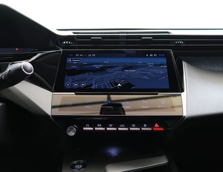 Peugeot 408 Liftback 1,2 l 96 kw