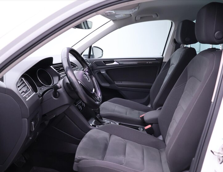 Volkswagen Tiguan 11