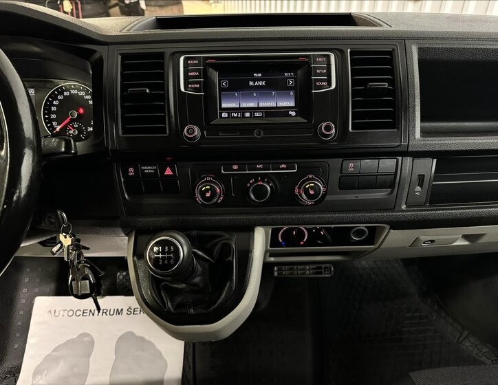 Volkswagen Transporter 21