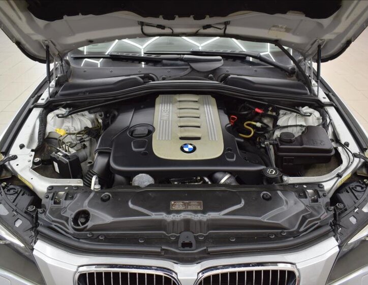 BMW Řada 5 Kombi 3,0 l 170 kw