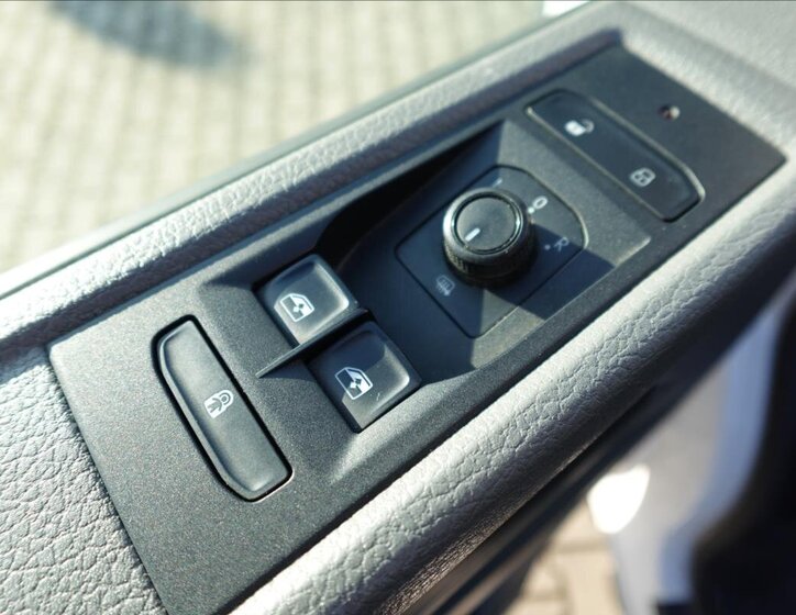 Volkswagen Transporter Ostatní 2,0 l 81 kw