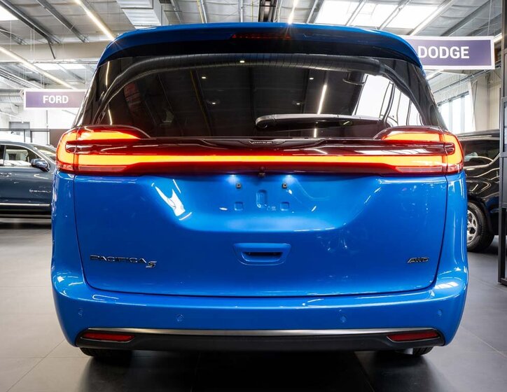 Chrysler Pacifica MPV 3,6 l 221 kw