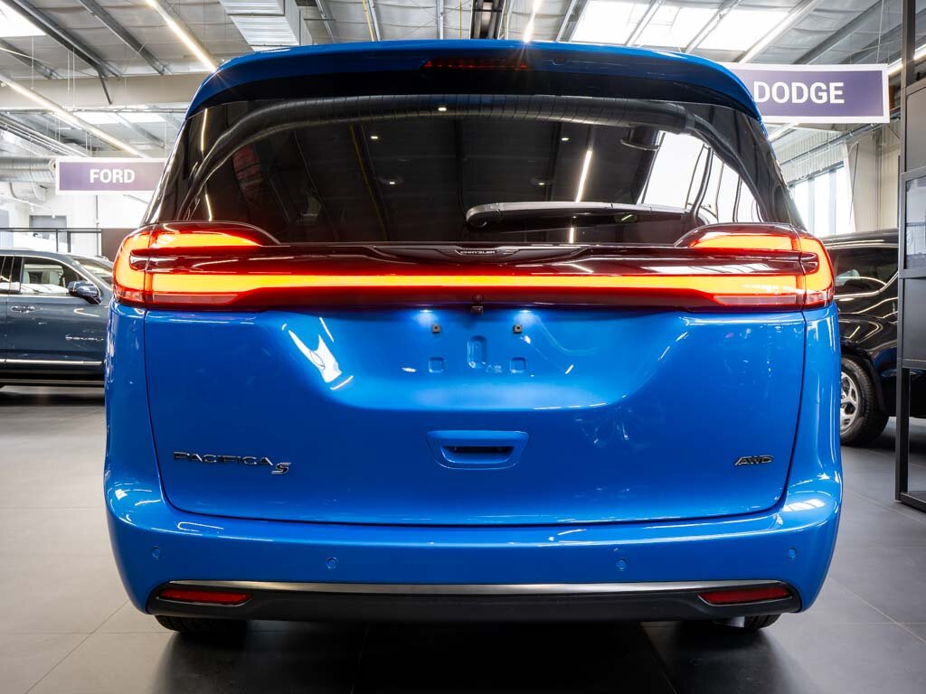 Chrysler Pacifica MPV 3,6 l 221 kw