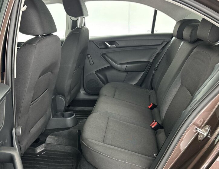 Škoda Rapid Liftback 1,2 l 81 kw