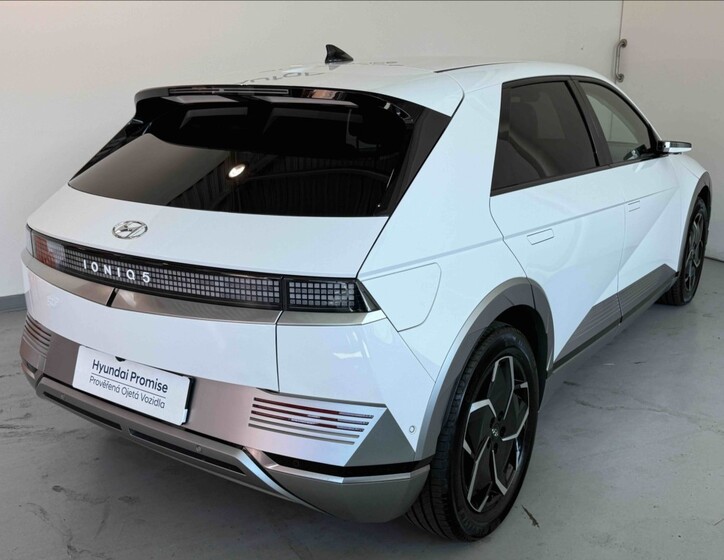 Hyundai Ioniq 5 4