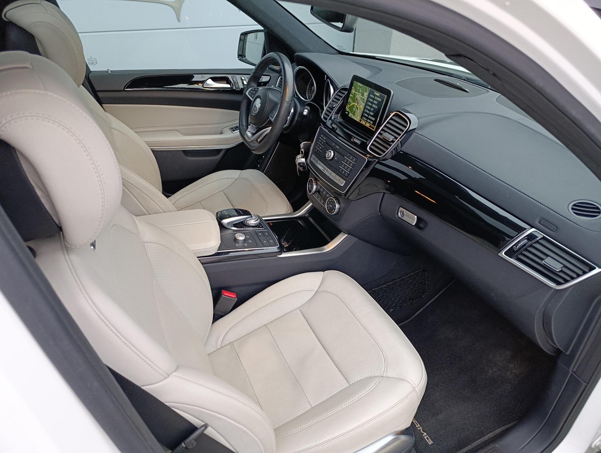 Mercedes-Benz GLS SUV 3,0 l 190 kw