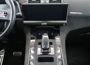 DS Automobiles DS7 Crossback SUV / Terénní 1,6 l 133 kw