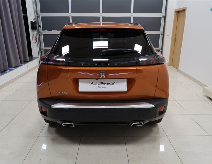 Peugeot 2008 Hatchback 1,2 l 96 kw