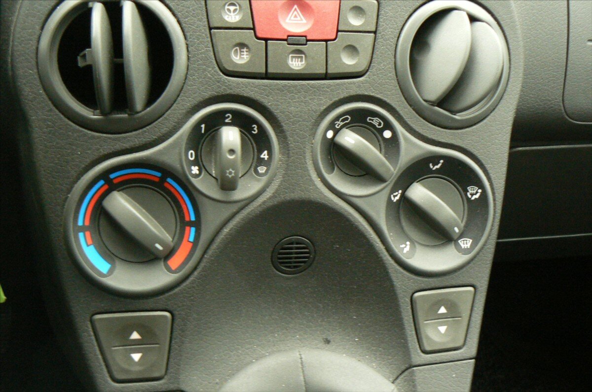 Fiat Panda Hatchback 1,2 l 44 kw