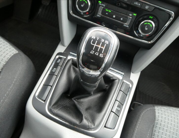 Škoda Superb Kombi 1,4 l 92 kw