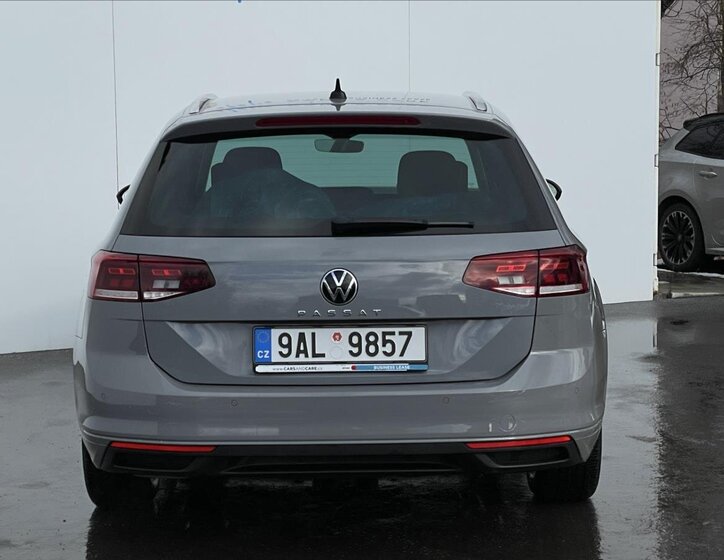 Volkswagen Passat Kombi 1,5 l 110 kw