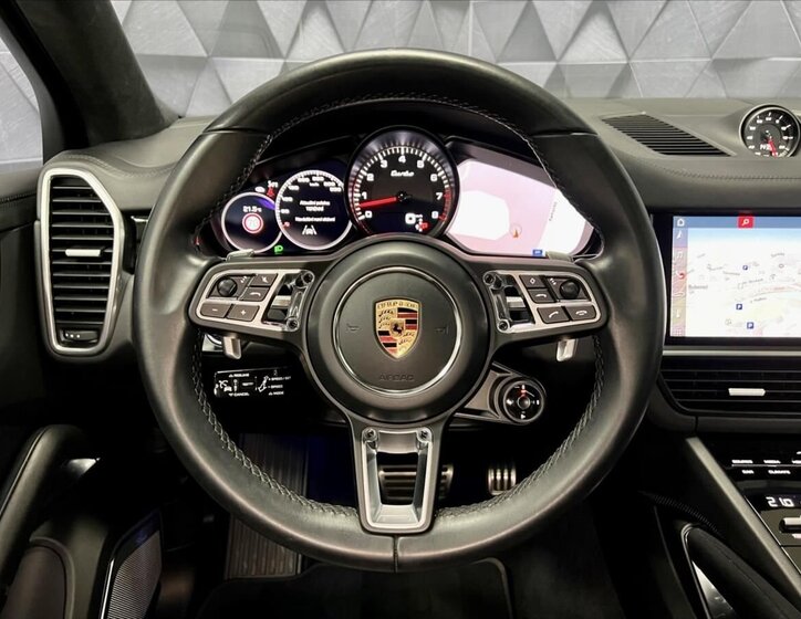 Porsche Cayenne SUV / Terénní 4,0 l 404 kw