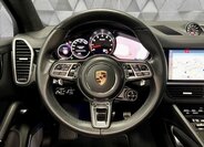 Porsche Cayenne SUV / Terénní 4,0 l 404 kw