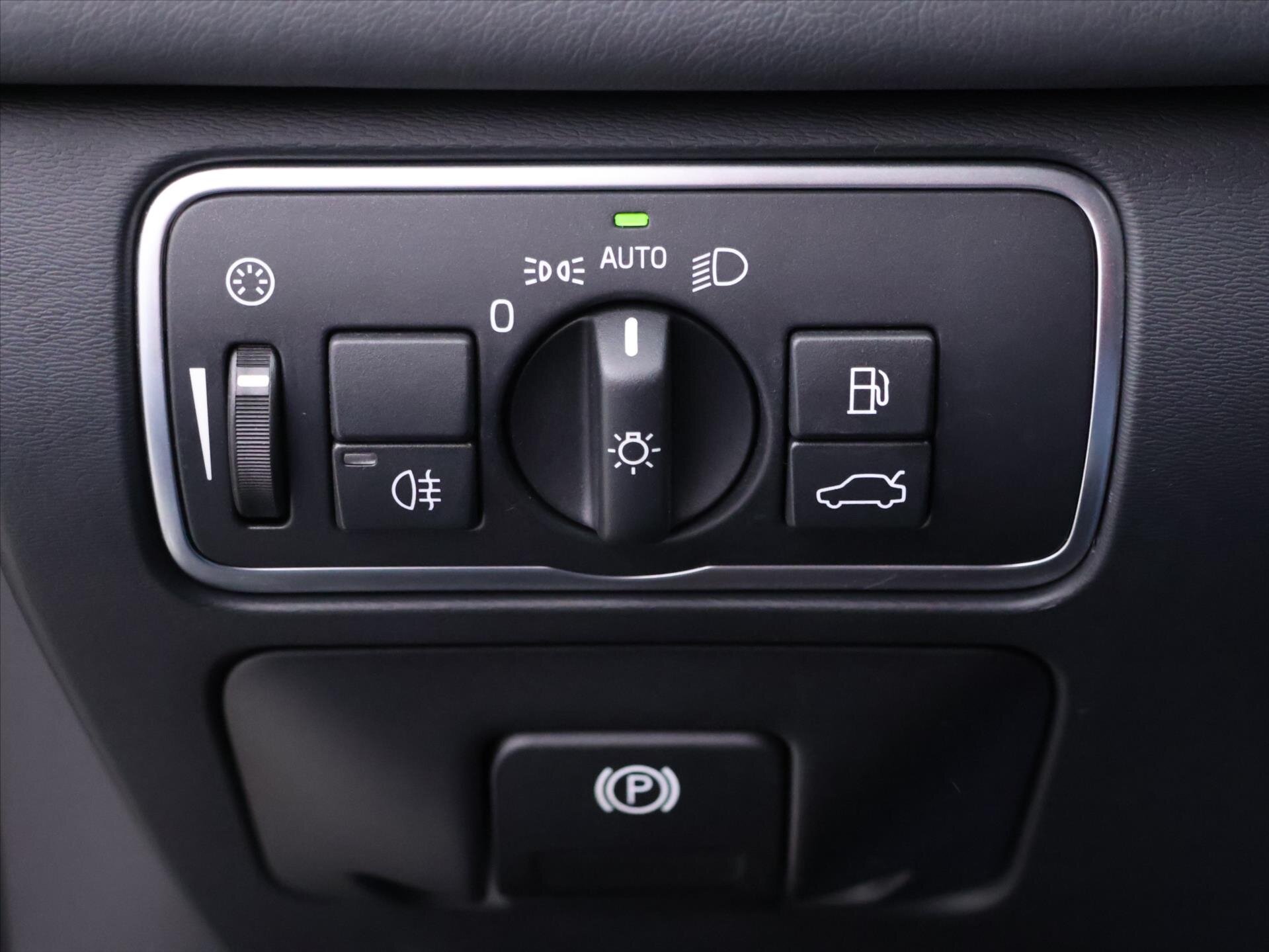 Volvo XC60 SUV 2,4 l 140 kw