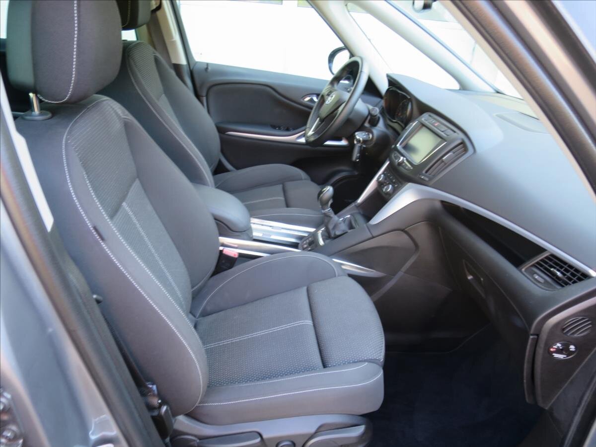 Opel Zafira VAN-Minibus 2,0 l 125 kw