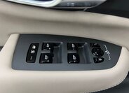 Volvo XC90 SUV / Terénní 2,0 l 335 kw