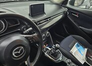 Mazda 2 13