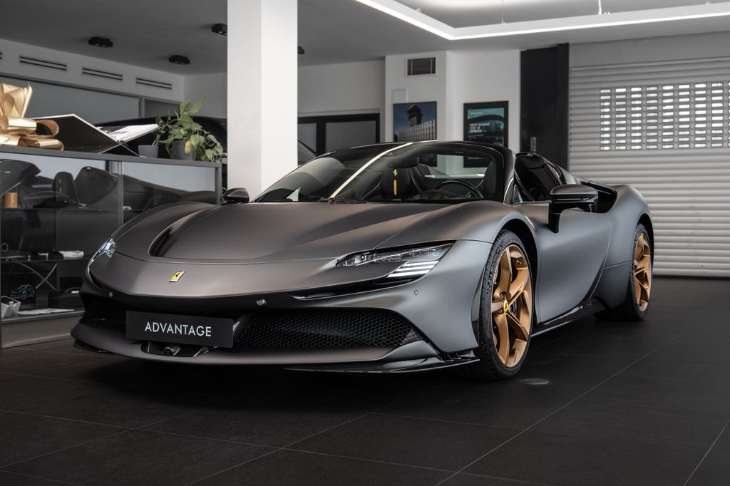 Ferrari SF90