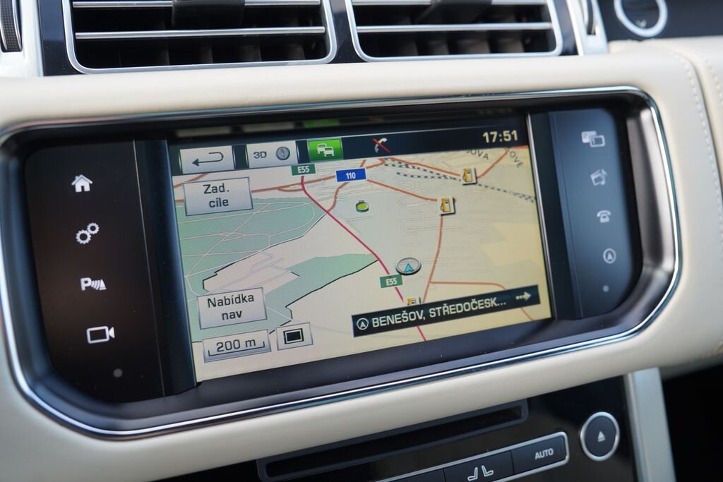 Land Rover Range Rover SUV / Terénní 4,4 l 250 kw