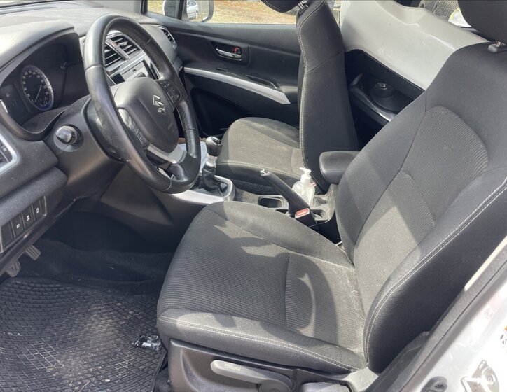 Suzuki SX4 S-Cross SUV / Terénní 3,0 l 88 kw