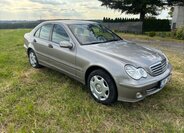Mercedes-Benz Třídy C Sedan / Limuzína 1,8 l 105 kw