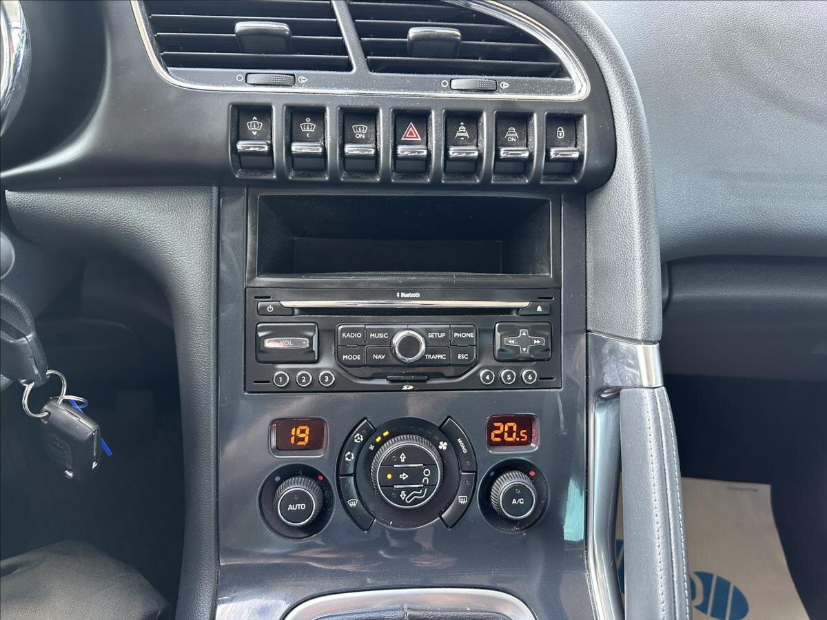 Peugeot 3008 MPV 1,6 l 115 kw