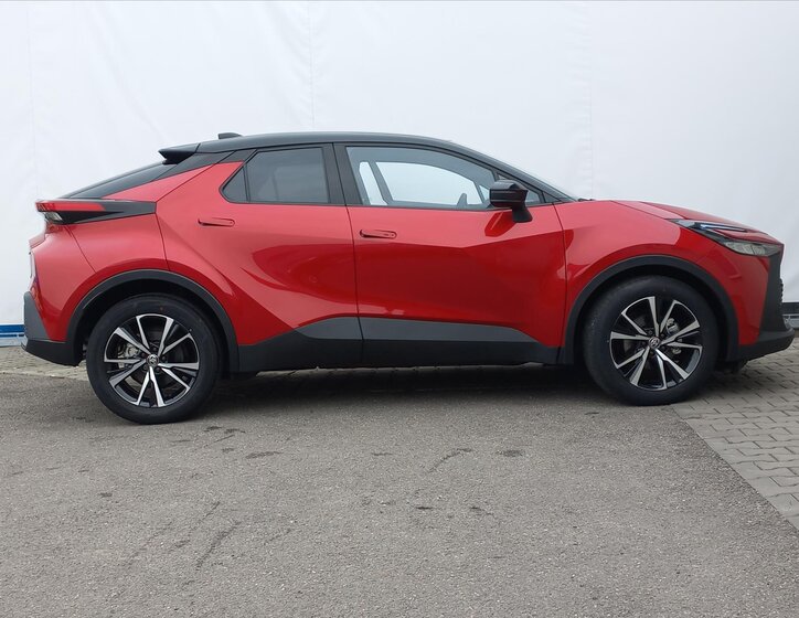 Toyota C-HR Hatchback 2,0 l 112 kw