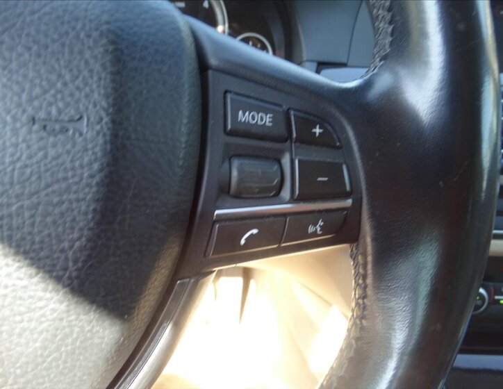 BMW Řada 5 Kombi 3,0 l 150 kw