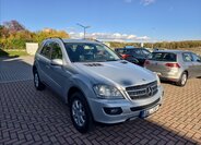Mercedes-Benz Třídy M SUV 3,0 l 140 kw