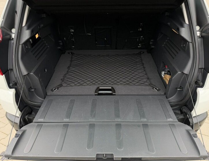 Peugeot 3008 MPV 1,6 l 88 kw