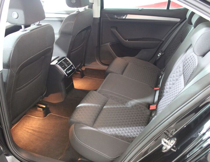 Škoda Superb Sedan 2,0 l 110 kw