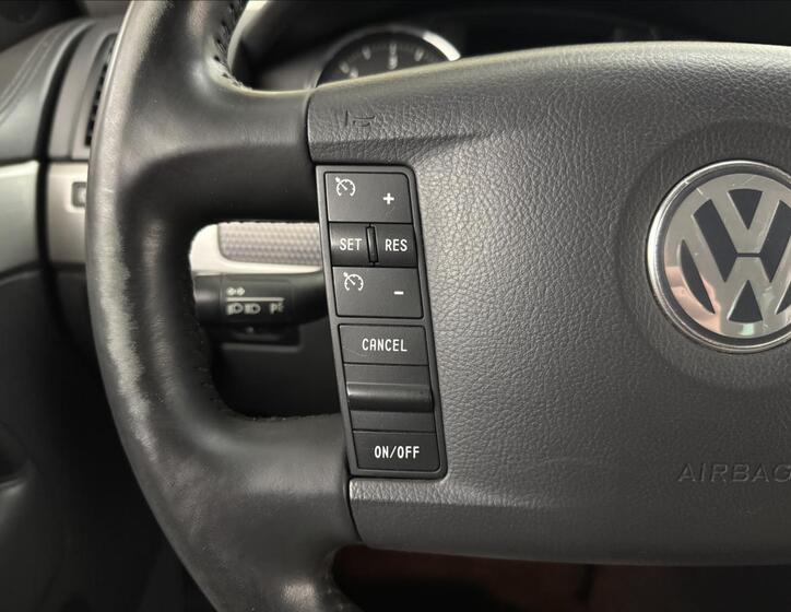 Volkswagen Touareg 10