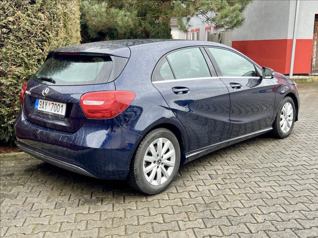 Mercedes-Benz Třídy A Hatchback 1,5 l 80 kw