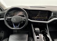 Volkswagen Touareg SUV / Terénní 3,0 l 210 kw
