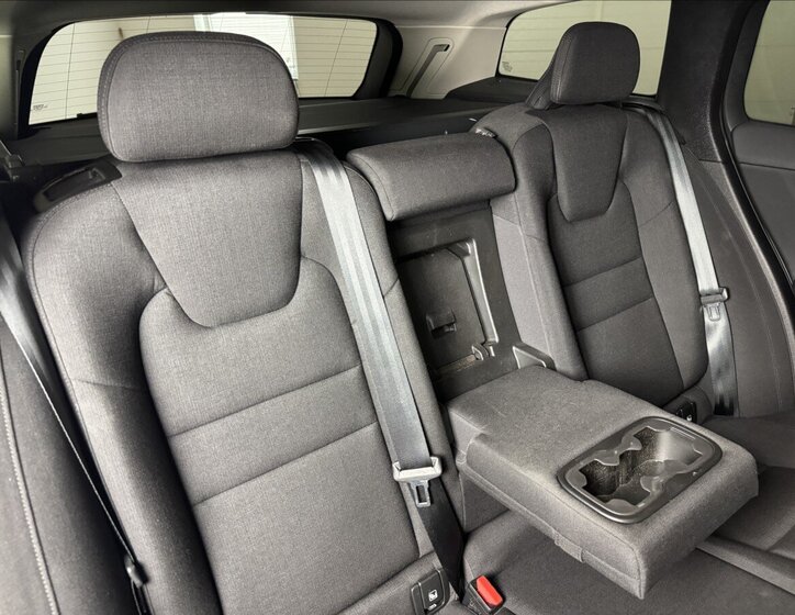 Volvo V60 Kombi 2,0 l 145 kw