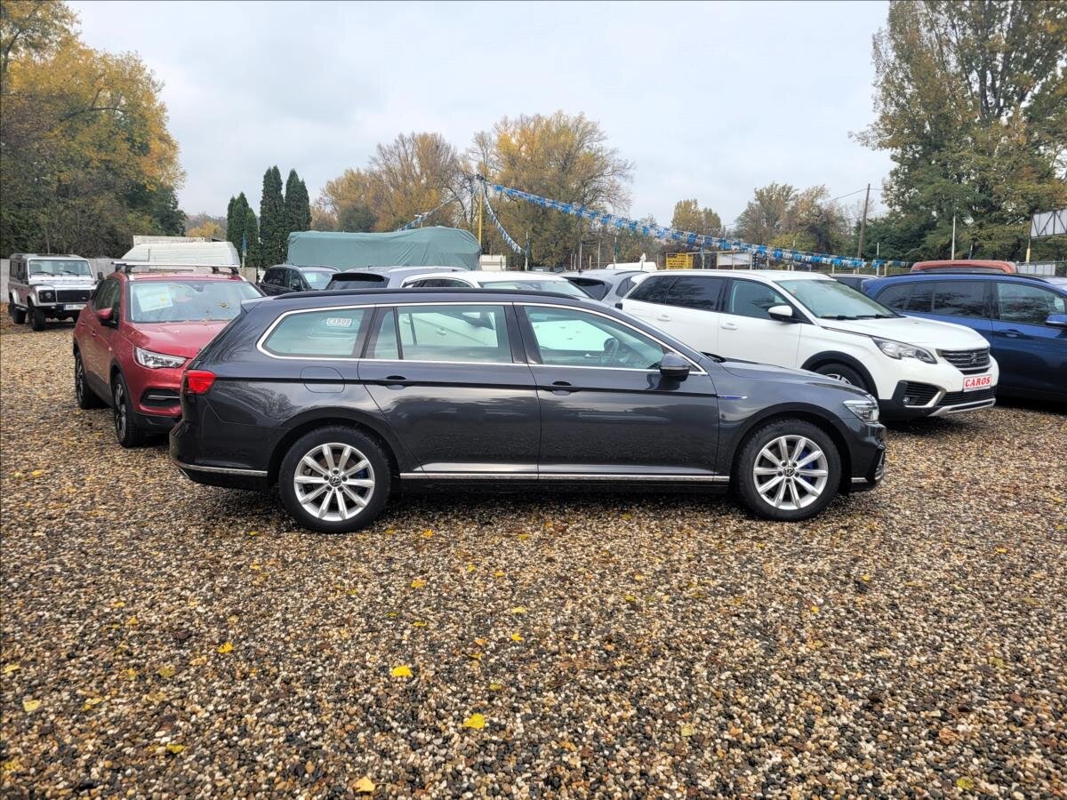Volkswagen Passat Kombi 1,4 l 160 kw