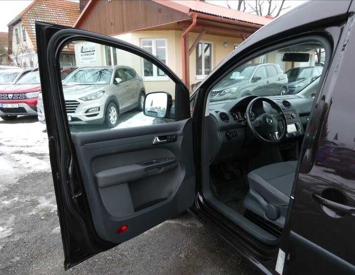 Volkswagen Caddy Kombi 1,6 l 75 kw