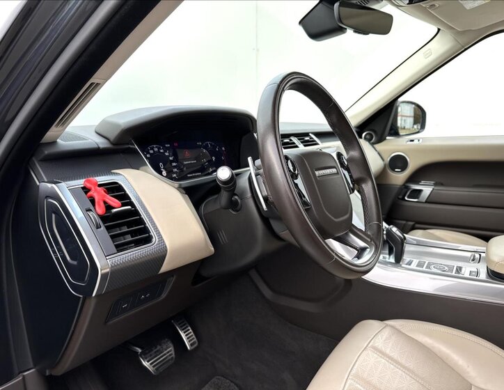Land Rover Range Rover SUV 4,4 l 250 kw