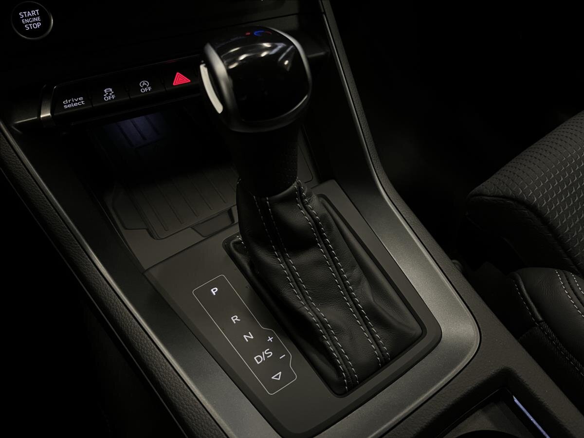 Audi Q3 SUV 1,5 l 110 kw