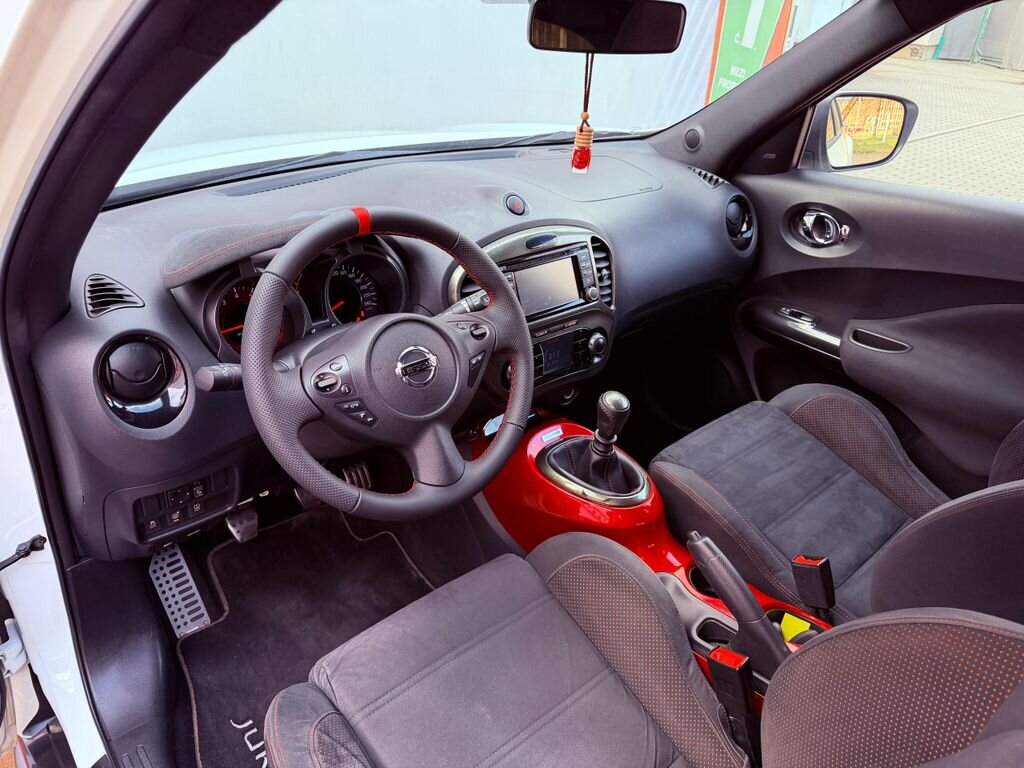 Nissan Juke SUV / Terénní 1,6 l 160 kw