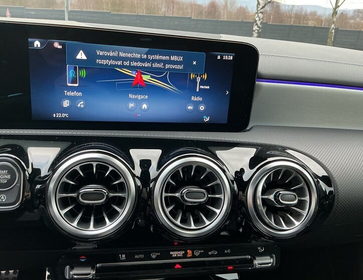 Mercedes-Benz CLA Sedan / Limuzína 2,0 l 110 kw
