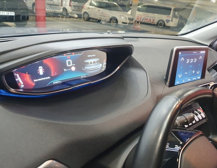 Peugeot 3008 SUV / Terénní 1,2 l 96 kw